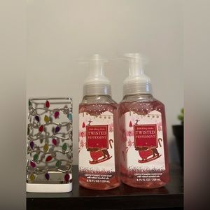 BATH AND BODY WORKS 2 hand soap and a holder